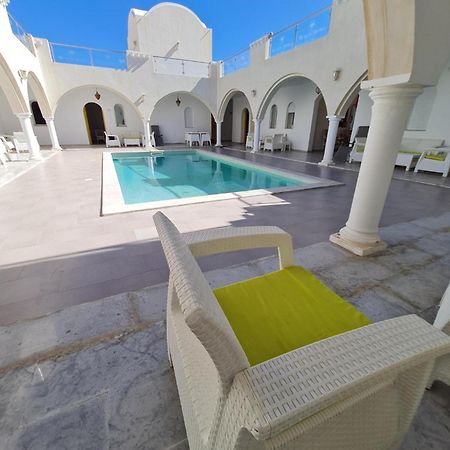 Musk De Djerba Suite Aziz Avec Piscine Temlale Exterior photo